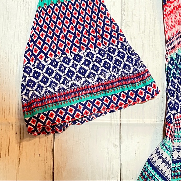 Cato Large accordion style- long stretchy top - Picture 4 of 4